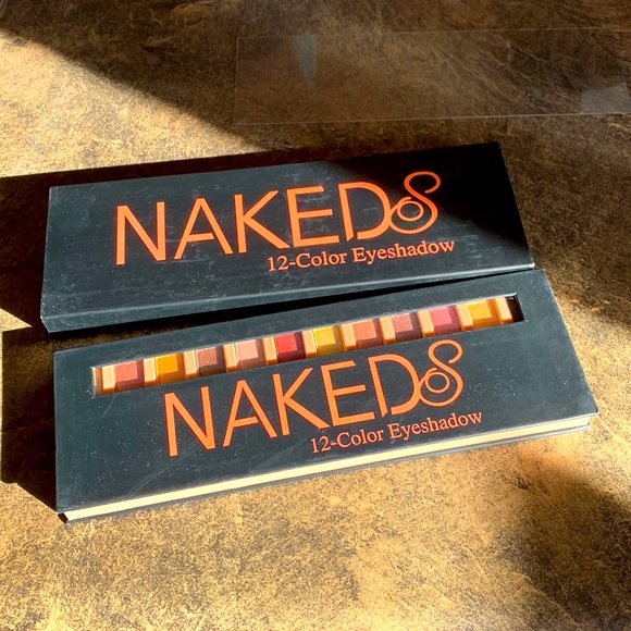 Nakeds Other - 💛2/$20 Eye shadow palette, Nakeds 12 colour with shimmer